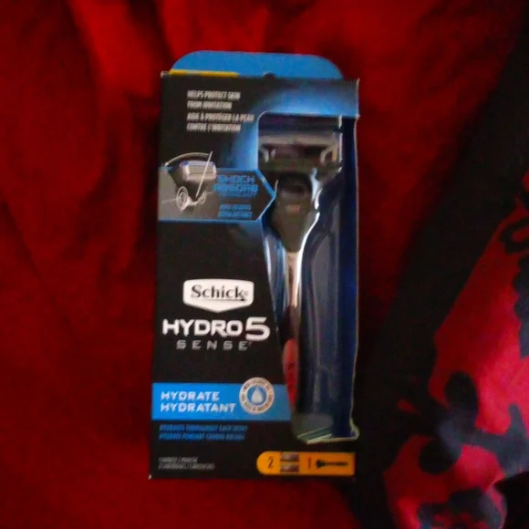 Razor - Picture 1 of 2